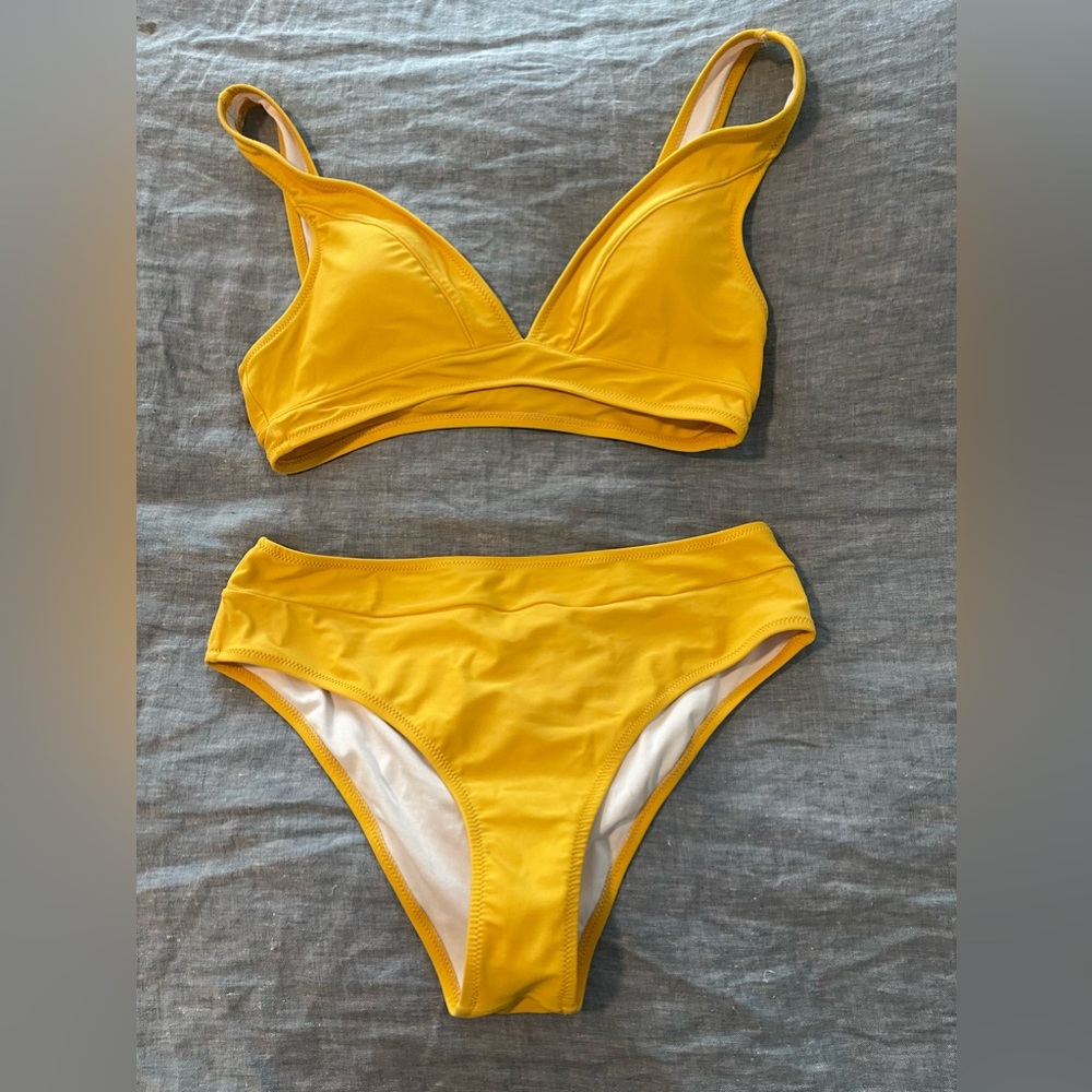 Mid waisted bikini
